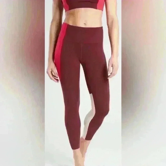 Athleta Elation 7/8 Leggings Studio Red Garnet VGC Size M - Picture 2 of 10